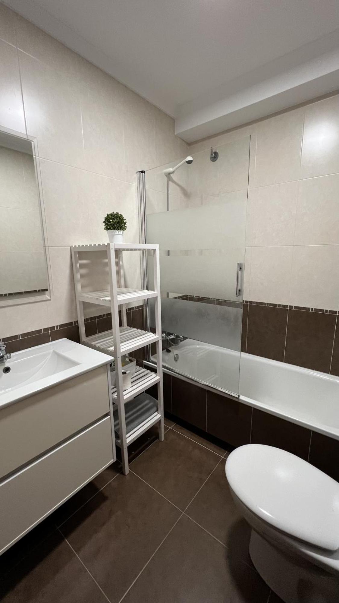 Apartamento En El Centro De Santona Santoña Exterior foto